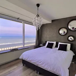 Ocean Breezeapartment: Wakeup 2 Sound Of The Waves Apartment